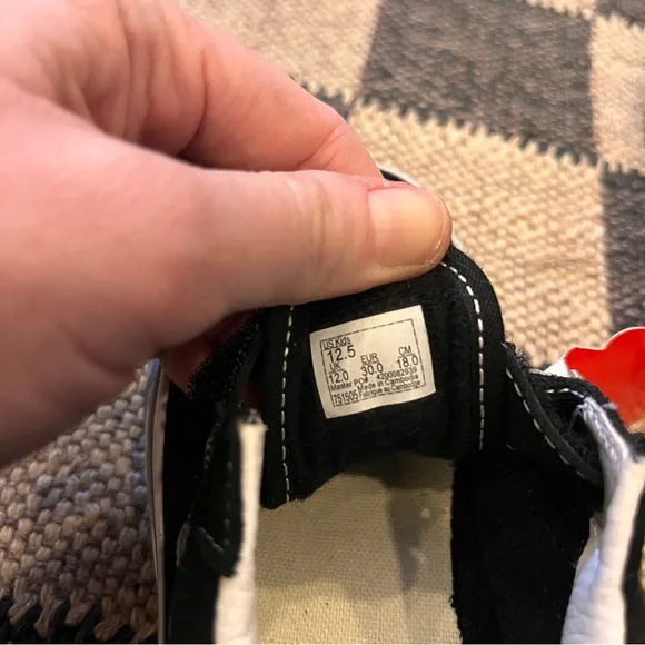 Vans Kids Black Sneakers - Picture 5 of 5